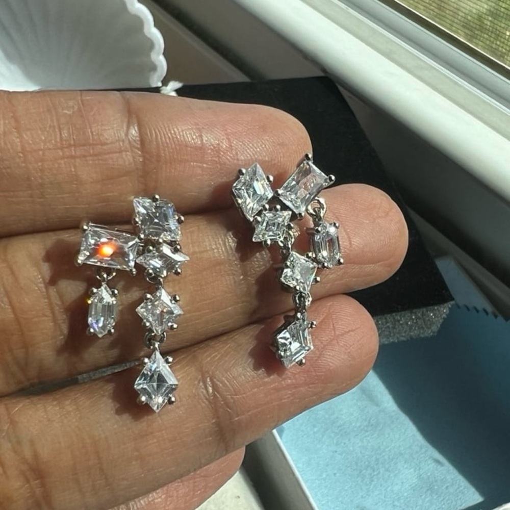 Gorgeous Sparkly Swarovski Elements Silver Plated… - image 6